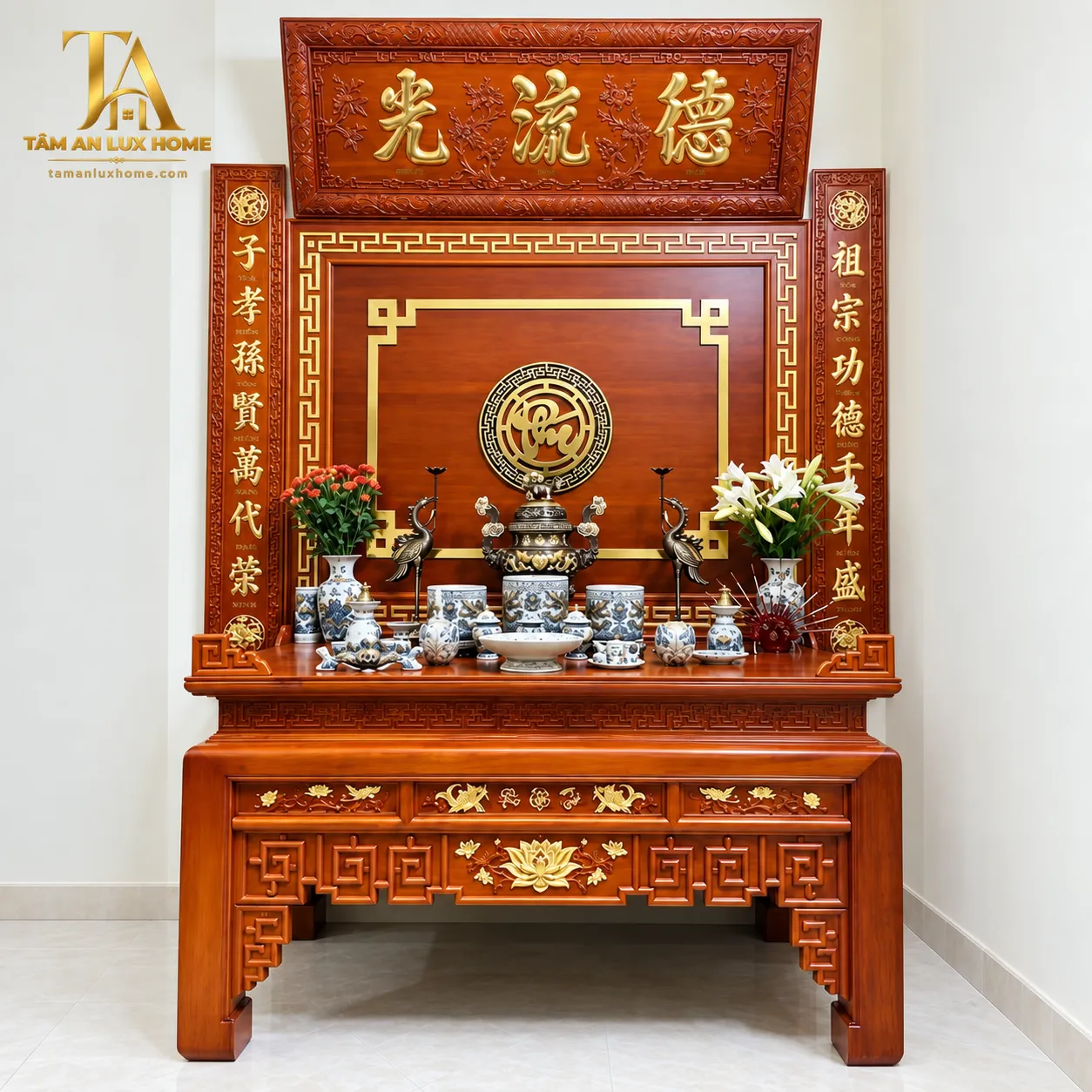 Bàn Thờ Gia Tiên Ốp Hậu Họa Tiết Chữ Phúc